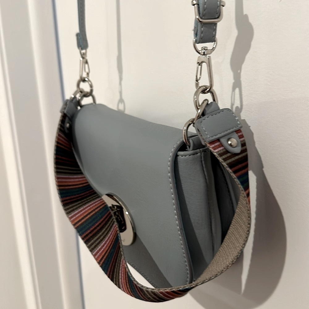 David Jones Paris, Crossdbody light blue purse